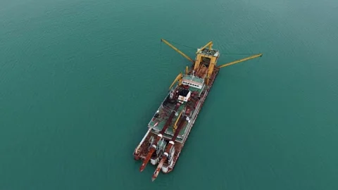 Aerial View of Cutter Suction Dredger Operating Offshore Vidéo 345835314