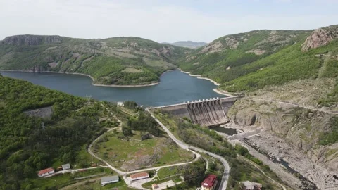 Aerial view of dam of Studen Kladenets Reservoir, Bulgaria Stock Footage 153965247