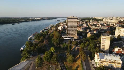 Aerial view of Danube River and City of Ruse, Bulgaria Video stock 165994017