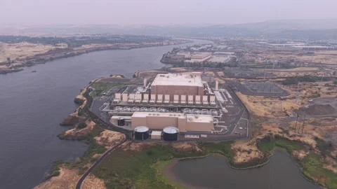 Aerial view of a data center in The Dalles, Oregon Stock Footage 345996550