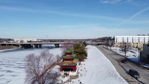 Aerial View of Des Moines River and Iowa Women of Achievement Bridge 動画素材 232553978
