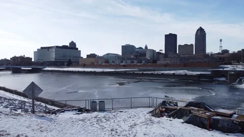 Aerial View of Des Moines River and Iowa Women of Achievement Bridge 動画素材 232554032