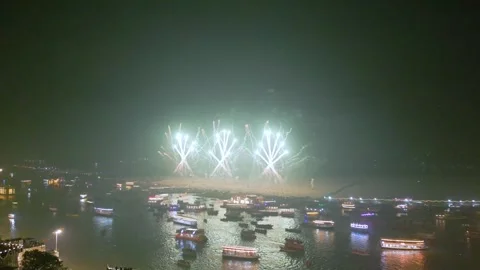 Aerial View of Dev Deepawali Festival Lights Fireworks on the Ghats of Varanasi, Stockbeeldmateriaal 340594841