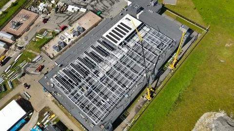 Aerial view developing large data center building construction Stockfoto's