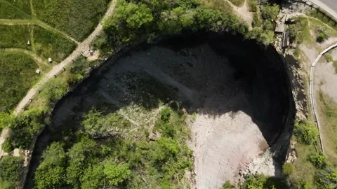 Aerial view of Devil's Punchbowl gorge in Hamilton, Canada. Stock Footage 337635906