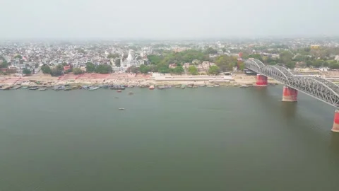 Aerial view of double decker bridge over the Ganges at Varanasi. 動画素材 340134892