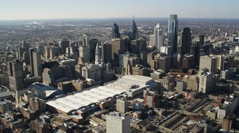 Aerial view of downtown Philadelphia. Shot in 2011. Vídeos de archivo 59186314