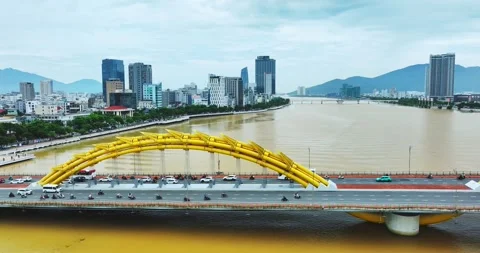 Aerial view of Dragon Bridge 库存影片 342397828