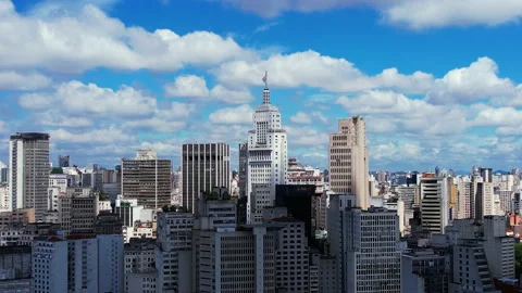 Aerial view of dramatic cloud shadows moving over the Altino Arantes Vidéo 233787195