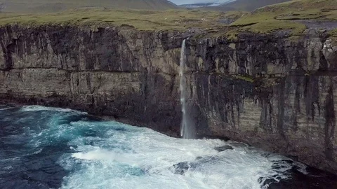 Aerial view of dramatic landscape of Faroe Islands. Vidéo 116028660
