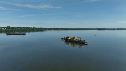 Aerial view. A dredger for extracting river sand on water. Stock-Footage 203270326
