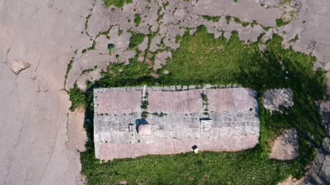 Aerial view with the drone of a cistern for the collection of rainwater in th Vídeo Stock 152091756