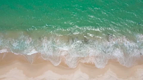 Aerial view drone over beach sea. Professional Video 4k. Beautiful sea waves. Be Vídeo Stock 153384566