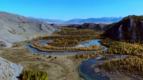 Aerial view of the drone on the road, forest, mountains river. Altay. Russia Video stock 140253086