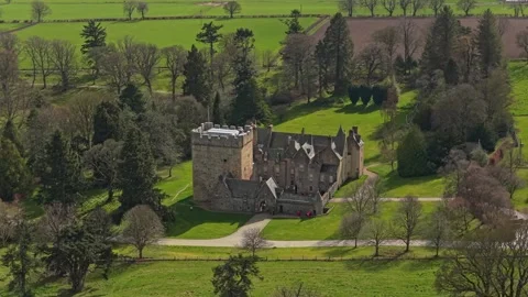 Aerial view of drum castle and gardens in aberdeenshire scotland 库存影片 334057649