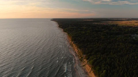 Aerial view of the Dutchman's Cap, the highest scarp in Lithuanian seaside 库存影片 107941280