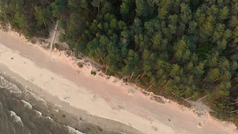 Aerial view of the Dutchman's Cap, the highest scarp in Lithuanian seaside Stockbeeldmateriaal 107941558