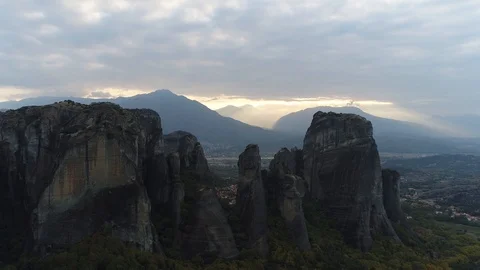 Aerial view. Dynamic flight at high altitude over high beautiful rocks. 스톡 동영상 98868740