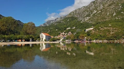 Aerial view of an ecologically clean mountain lake located in the countryside Video stock 117573026
