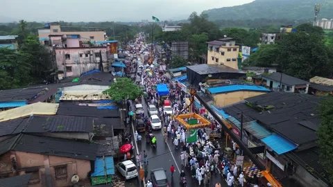 Aerial View of Eid Milad-un-Nabi Procession in Khopoli, Maharashtra Stockbeeldmateriaal 339533458