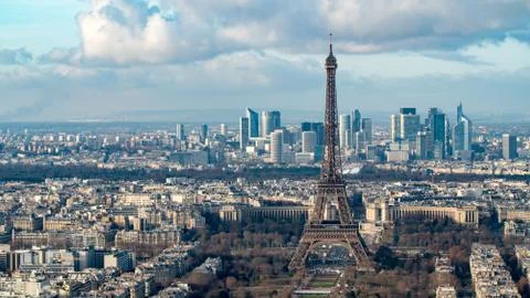 Aerial view of the Eiffel tower and the financial district of La Defense Fotos Stock