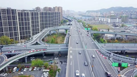 Aerial view of elevated road in midtown of hangzhou at twilight Video stock 194908031