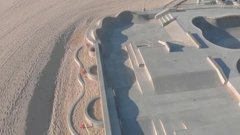Aerial view of empty skate board park in Venice Beach Stock Footage 149385458