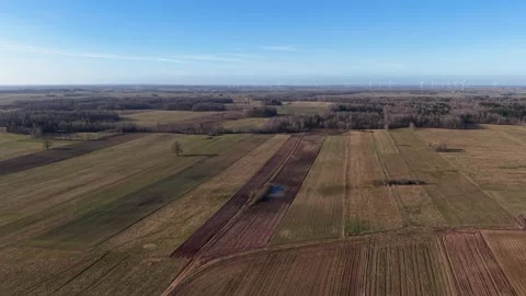 Aerial View of Expansive Rural Fields at Golden Hour Vídeos de archivo 333285414