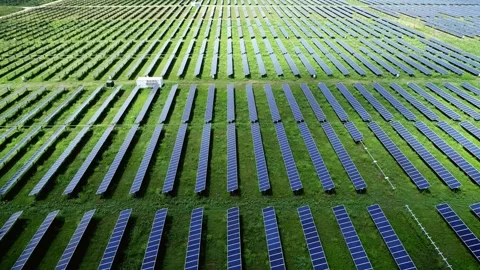 Aerial View of Extensive Solar Panel Farm Installation Video stock 311654678