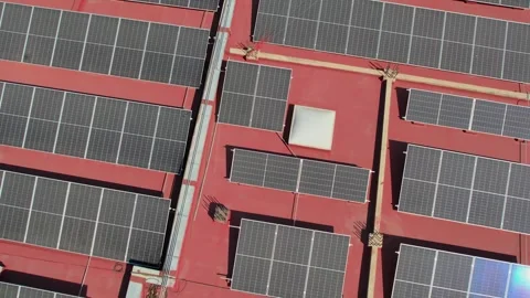 Aerial View of Extensive Solar Panel Array Covering Rooftop for Renewable 스톡 동영상 342820928
