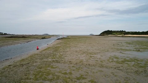Aerial view. fairway navigation marks during low tide in Brittany, France. Stock-Footage 116564729