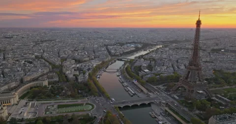 Aerial view of famous Eiffel Tower in Paris, France with twilight romantic sky. Video stock 292865347
