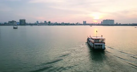 Aerial View of Ferry in Phnom Penh - Cambodia Stockbeeldmateriaal 155841392
