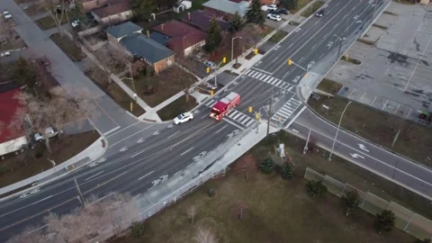 Aerial View Of Fire Engine Truck Responding And Driving In The Road. Vídeo Stock 236593885