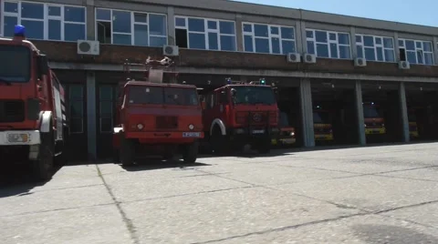 Aerial view on firefighters in action. 動画素材 47329008
