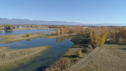 Aerial view of flathead River in Northwest Montana, 4K Stockbeeldmateriaal 104721486