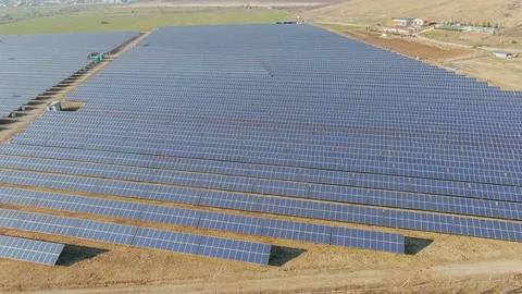 Aerial view, flight above solar panel photo voltaic power station. Stock-Footage 115177782