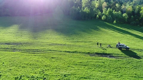 Aerial View. Flight over the Mountain Valley. Sunny summer time [Altai. Siberia] 動画素材 91684598
