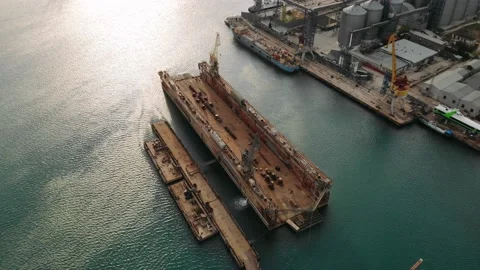 Aerial view of Floating dock. A device for repairing large vessels.  스톡 동영상 163613765
