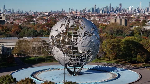 Aerial view of Flushing Meadows Park on an Autumn morning 스톡 동영상 255253369