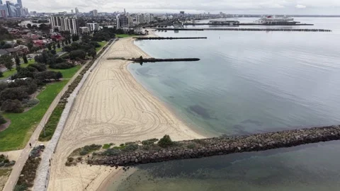 Aerial view flying over melbourne beach coastline 스톡 동영상 342326425