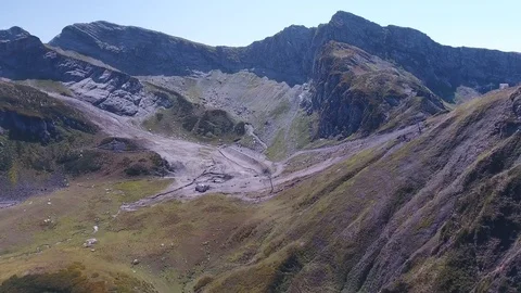 Aerial View. Flying over the mountain Aibga Krasnaya Polyana in Sochi. 動画素材 80246663