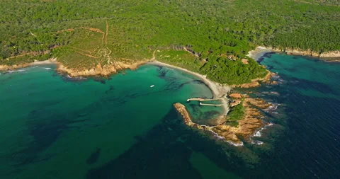 Aerial view of Fort Bregancon sunset aerial view from the mediterranean sea. A 库存影片 306661497