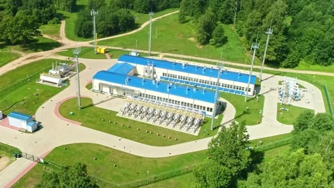 Aerial view of gas compressor station in Latvia. Vídeo Stock 340814309