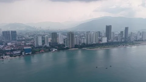 Aerial View of George Town High Rise Waterfront Skyline 库存影片 345835357