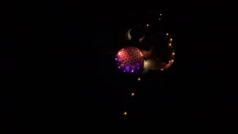 Aerial View of Glowing Geodesic Dome and String Lights at Night Vídeo Stock 345020962