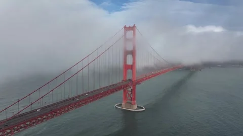 Aerial view of the Golden Gate Bridge in San Francisco, California, USA Stockbeeldmateriaal 334377986