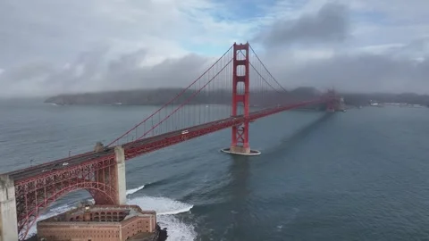 Aerial view of the Golden Gate Bridge in San Francisco, California, USA Stockbeeldmateriaal 334378955