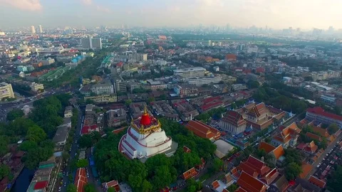 Aerial View at Golden Mount Temple in Bangkok Video stock 80631814