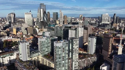 Aerial view of Goodmans Fields, Berkeley Homes, Aldgate, London 스톡 동영상 347400652